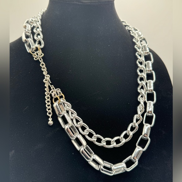 Double Link Chain Necklace - Picture 5 of 5
